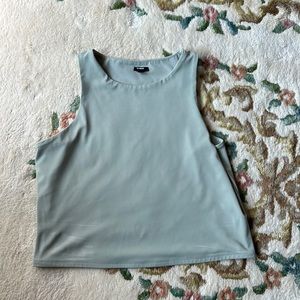 Body countour double lined tank